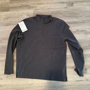 Lululemon woven air half zip size medium